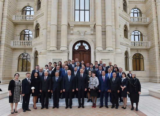 Prezident İlham Əliyev Xırdalanda Heydər Əliyev Mərkəzinin açılışında iştirak edib (FOTO)