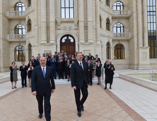 Prezident İlham Əliyev Xırdalanda Heydər Əliyev Mərkəzinin açılışında iştirak edib (FOTO)