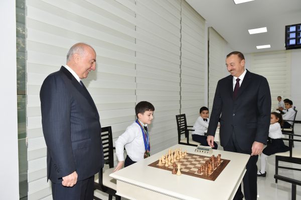 Prezident İlham Əliyev Xırdalanda şahmat məktəbinin açılışında iştirak edib (FOTO)