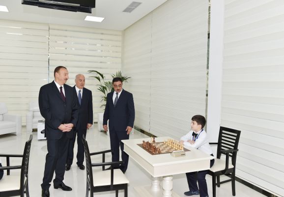 Prezident İlham Əliyev Xırdalanda şahmat məktəbinin açılışında iştirak edib (FOTO)