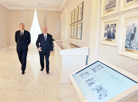 Prezident İlham Əliyev Xırdalanda Heydər Əliyev Mərkəzinin açılışında iştirak edib (FOTO)