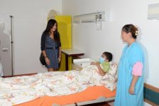Heydər Əliyev Fondunun vitse-prezidenti Leyla Əliyeva Talassemiya Mərkəzində olub (FOTO)