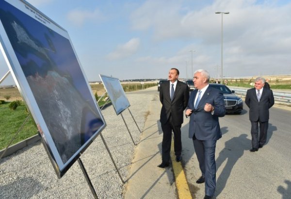 Prezident İlham Əliyev yeni yaradılan Pirallahı rayonuna gəlib (FOTO)