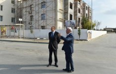 Prezident İlham Əliyev Pirallahı qəsəbəsində aparılan abadlıq-quruculuq işləri ilə tanış olub (FOTO)