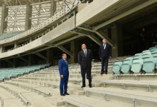 Prezident İlham Əliyev və xanımı Bakı Olimpiya Stadionunda tikinti işlərinin gedişi ilə tanış olublar (FOTO)