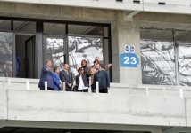Prezident İlham Əliyev və xanımı Bakı Olimpiya Stadionunda tikinti işlərinin gedişi ilə tanış olublar (FOTO)