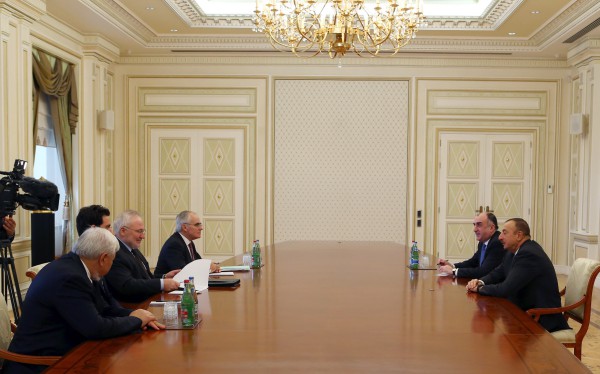 Prezident İlham Əliyev ATƏT-in Minsk qrupunun həmsədrlərini qəbul edib