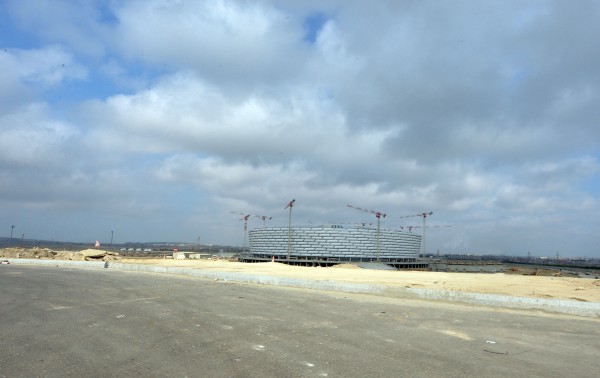 Prezident İlham Əliyev və xanımı Bakı Olimpiya Stadionunda tikinti işlərinin gedişi ilə tanış olublar (FOTO)