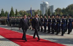 Azərbaycan Prezidenti İlham Əliyevin Düşənbədə rəsmi qarşılanma mərasimi olub (FOTO)