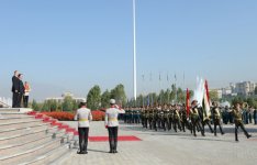 Azərbaycan Prezidenti İlham Əliyevin Düşənbədə rəsmi qarşılanma mərasimi olub (FOTO)