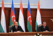 Azərbaycan və Tacikistan prezidentləri mətbuata birgə bəyanatlarla çıxış ediblər (FOTO)