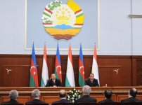 Azərbaycan və Tacikistan prezidentləri mətbuata birgə bəyanatlarla çıxış ediblər (FOTO)