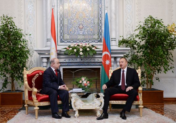 Prezident İlham Əliyev Tacikistan Milli Məclisinin aşağı palatasının sədri ilə görüşüb (FOTO)