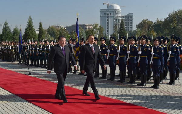 Azərbaycan Prezidenti İlham Əliyevin Düşənbədə rəsmi qarşılanma mərasimi olub (FOTO)