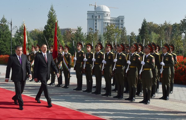 Azərbaycan Prezidenti İlham Əliyevin Düşənbədə rəsmi qarşılanma mərasimi olub (FOTO)