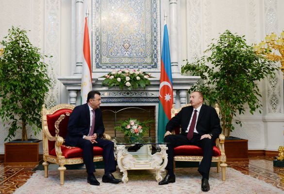 İlham Əliyev Tacikistanın Baş naziri ilə görüşüb (FOTO)
