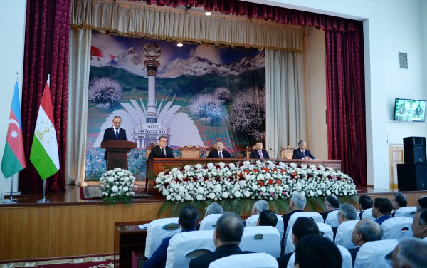 Prezident İlham Əliyevə Tacikistan Milli Universitetinin Fəxri Doktoru diplomu təqdim olunub (ƏLAVƏ OLUNUB) (FOTO)