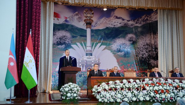 Prezident İlham Əliyevə Tacikistan Milli Universitetinin Fəxri Doktoru diplomu təqdim olunub (ƏLAVƏ OLUNUB) (FOTO)