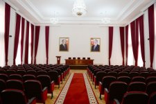 Prezident İlham Əliyev və xanımı Daşkəsən Rayon İcra Hakimiyyətinin yeni binasında yaradılan şəraitlə tanış olublar (FOTO)