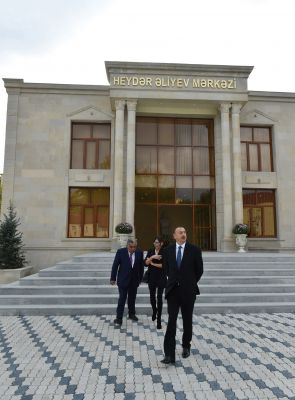 İlham Əliyev və xanımı Daşkəsəndə Heydər Əliyev Mərkəzinin açılışında iştirak ediblər (FOTO)