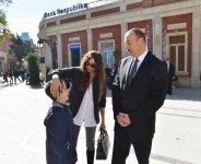 Prezident İlham Əliyev: Hər dəfə burada olanda görürəm ki, Gəncə daha gözəl şəhərə çevrilib (FOTO)