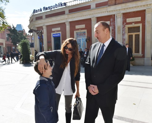 Prezident İlham Əliyev: Hər dəfə burada olanda görürəm ki, Gəncə daha gözəl şəhərə çevrilib (FOTO)