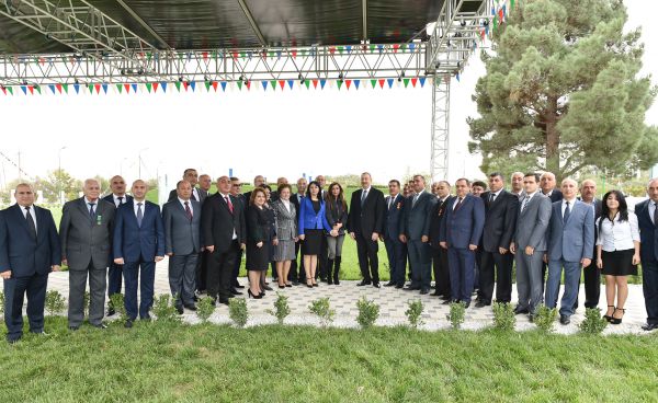Prezident İlham Əliyev: Azərbaycan sabitlik, əmin-amanlıq və inkişaf adasıdır (FOTO)