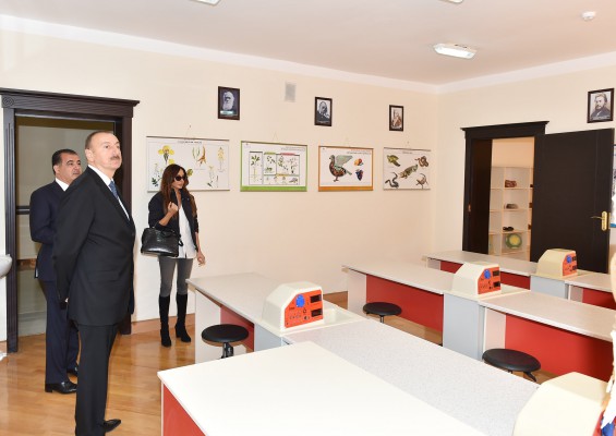 Gəncədə 4 nömrəli tam orta məktəbin yeni korpusunun açılışı olub (FOTO)