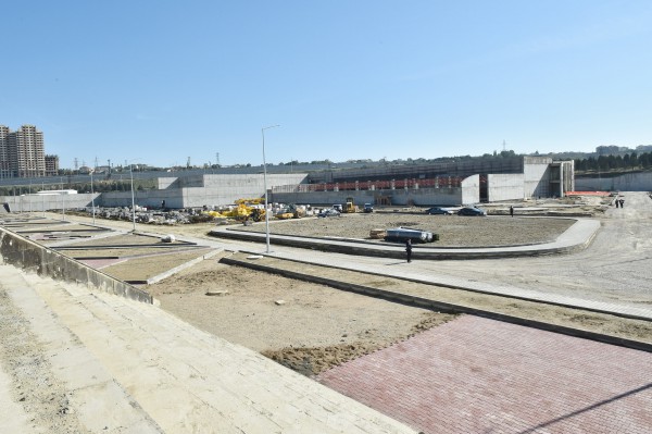 Prezident İlham Əliyev və xanımı Stend Atıcılığı İdman Kompleksində tikinti işlərinin gedişi ilə tanış olublar (FOTO)