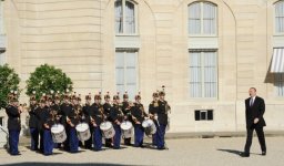 Azərbaycan və Fransa prezidentləri Dağlıq Qarabağ münaqişəsini müzakirə etdilər (FOTO)