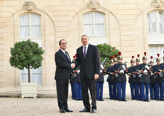 Azərbaycan və Fransa prezidentləri Dağlıq Qarabağ münaqişəsini müzakirə etdilər (FOTO)