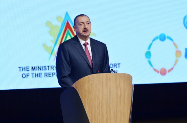 Prezident İlham Əliyev: Вəzi hallarda beynəlxalq təşkilatların qətnamələri bir neçə gün ərzində yerinə yetirilir (ƏLAVƏ OLUNUB) (FOTO)