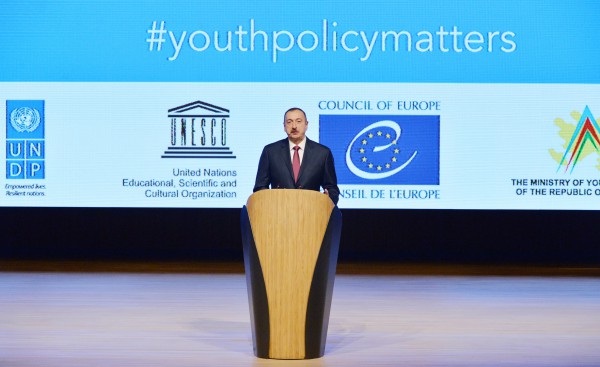 Prezident İlham Əliyev: Вəzi hallarda beynəlxalq təşkilatların qətnamələri bir neçə gün ərzində yerinə yetirilir (ƏLAVƏ OLUNUB) (FOTO)