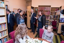 Heydər Əliyev Fondunun vitse-prezidenti Leyla Əliyeva Sankt-Peterburqda bir neçə uşaq evində və internat məktəbində olub (FOTO)