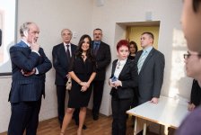 Heydər Əliyev Fondunun vitse-prezidenti Leyla Əliyeva Sankt-Peterburqda bir neçə uşaq evində və internat məktəbində olub (FOTO)