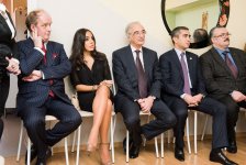 Heydər Əliyev Fondunun vitse-prezidenti Leyla Əliyeva Sankt-Peterburqda bir neçə uşaq evində və internat məktəbində olub (FOTO)