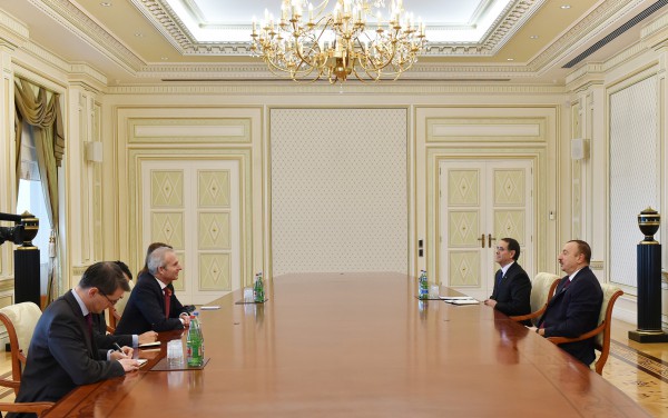 Prezident İlham Əliyev Böyük Britaniyanın Avropa məsələləri üzrə nazirini qəbul edib (FOTO)