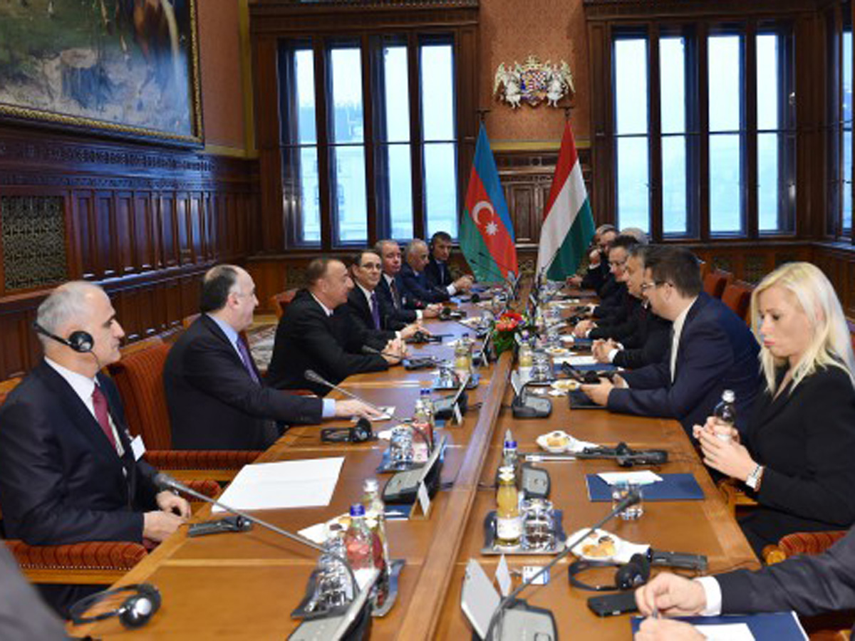 Prezident İlham Əliyevin və Macarıstanın Baş naziri Viktor Orbanın geniş tərkibdə görüşü olub  (FOTO)