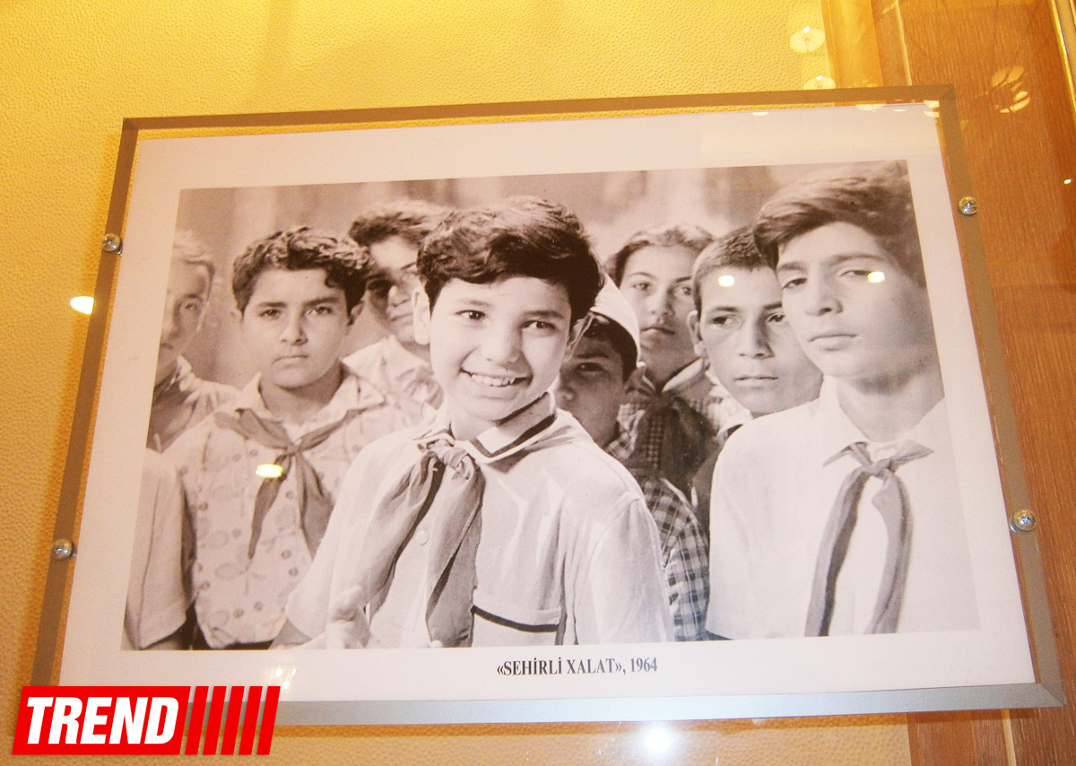 "Sehirli xalat"ın 50 illik yubileyi (FOTO)