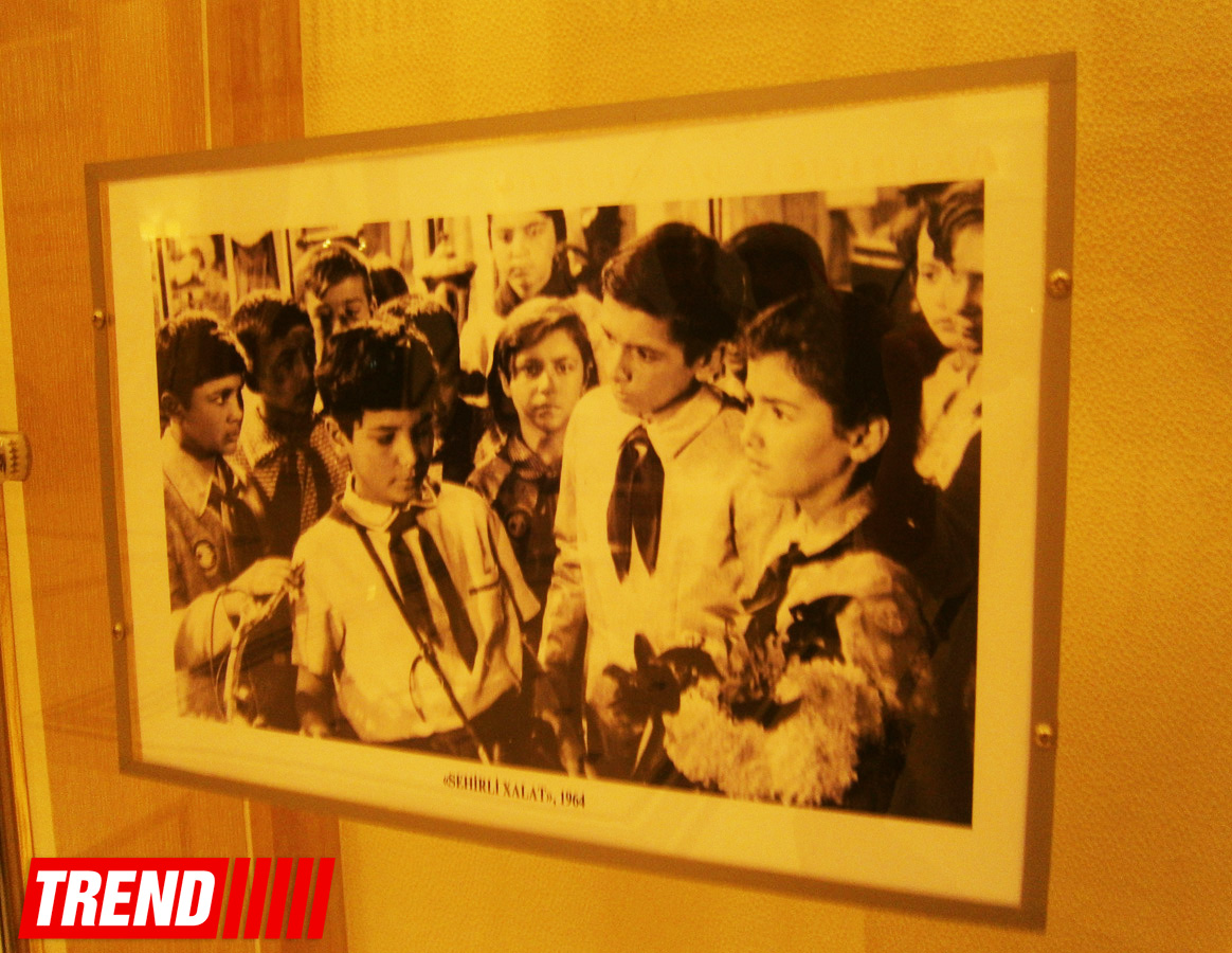 "Sehirli xalat"ın 50 illik yubileyi (FOTO)
