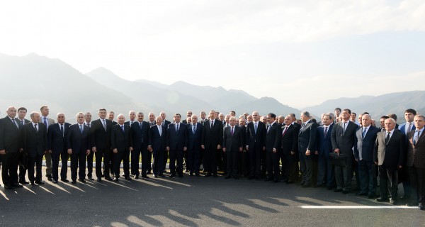 Prezident İlham Əliyev: “Azərbaycan xalqın iradəsi ilə idarə olunur” (FOTO)