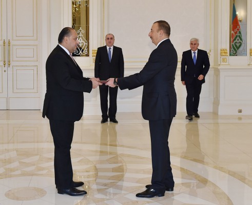 Prezident İlham Əliyev İordaniyanın Azərbaycanda yeni təyin olunmuş səfirini qəbul edib (FOTO)