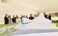 Prezidenti İlham Əliyev və xanımı Avropa Olimpiya Komitəsinin 43-cü Baş Assambleyasının iştirakçılarının şərəfinə verilən ziyafətdə iştirak ediblər (FOTO)