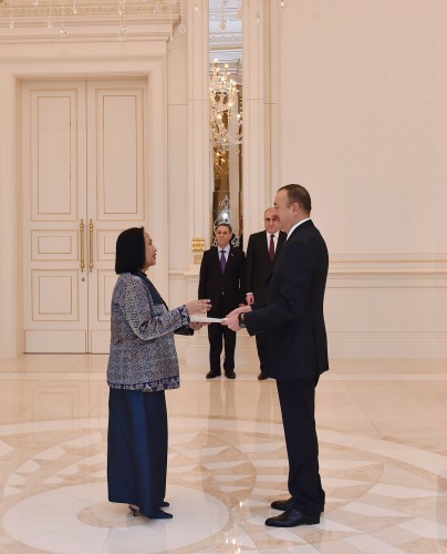 İlham Əliyev bir sıra ölkələrin səfirlərinin etimadnaməsini qəbul edib (ƏLAVƏ OLUNUB) (FOTO)