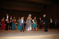 Avropanın ən yaxşı kollektivi Heydər Əliyev Mərkəzində Ştrausun ölməz əsərlərini təqdim etdi (FOTO)