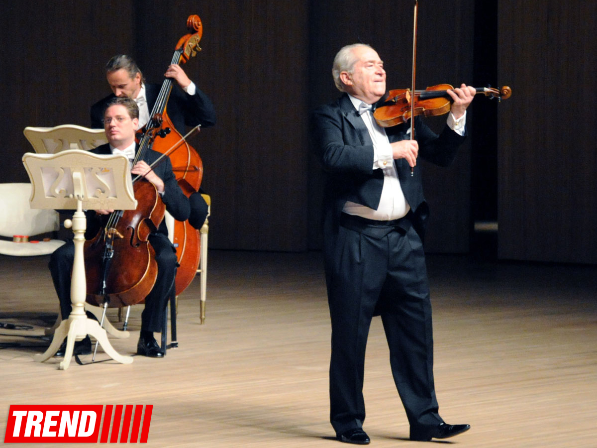 Avropanın ən yaxşı kollektivi Heydər Əliyev Mərkəzində Ştrausun ölməz əsərlərini təqdim etdi (FOTO)