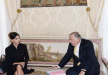 Azərbaycanın birinci xanımı Mehriban Əliyeva Fransa Senatının sədri ilə görüşüb  (FOTO)