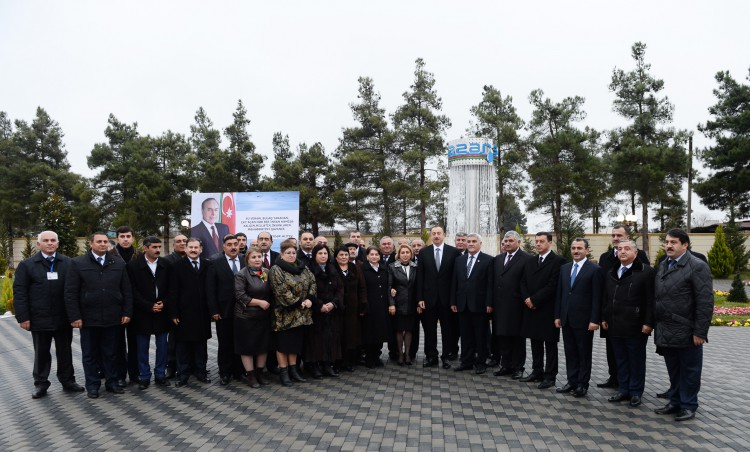 Prezident İlham Əliyev Sabirabad şəhərinə içməli suyun verilməsi mərasimində iştirak edib  (FOTO)