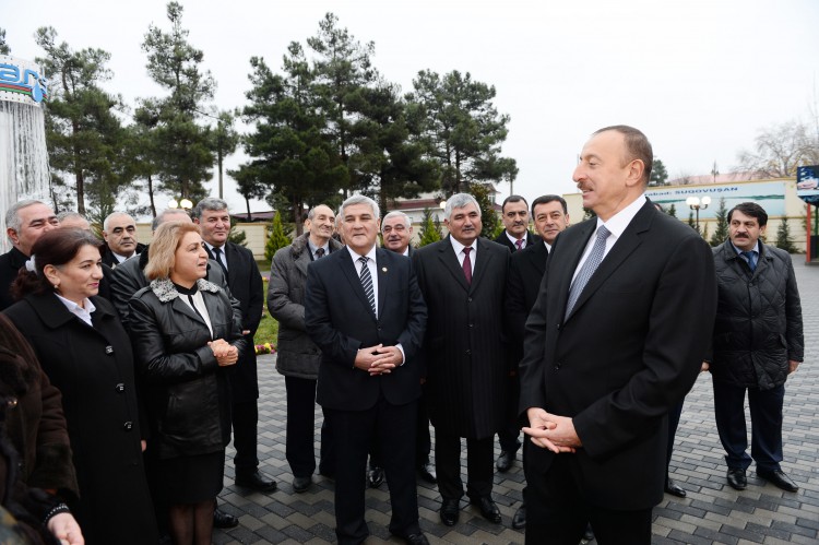 Prezident İlham Əliyev Sabirabad şəhərinə içməli suyun verilməsi mərasimində iştirak edib  (FOTO)
