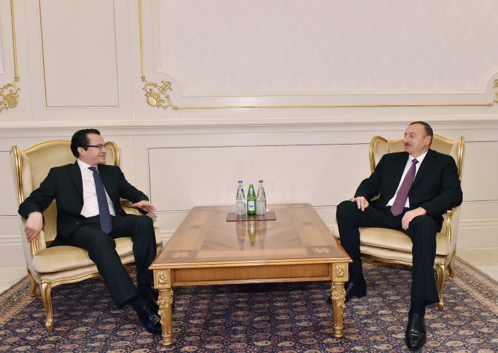 İlham Əliyev Avstriya və Əfqanıstanın Azərbaycanda yeni təyin olunmuş səfirlərinin etimadnaməsini qəbul edib (ƏLAVƏ OLUNUB) (FOTO)